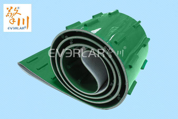 耐磨绿色PVC输送带加双排导条